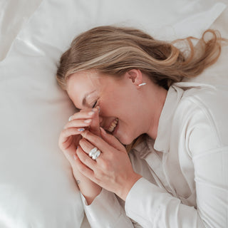 Taie d'oreiller en satin blanc