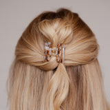Pince à cheveux fauve