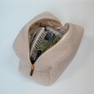 Trousse de toilette en polaire teddy