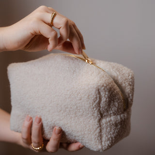 Trousse de toilette en polaire teddy