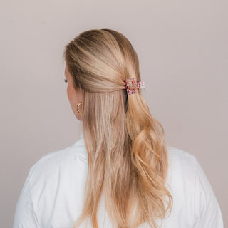 Ylvie Pince à Cheveux