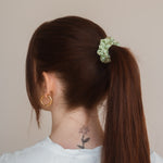 Perfekte Harmonie von Eleganz und Komfort: Die Pastell Scrunchies von Claide