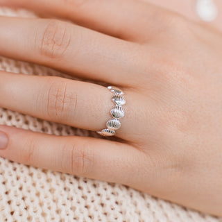 Leonie Ring
