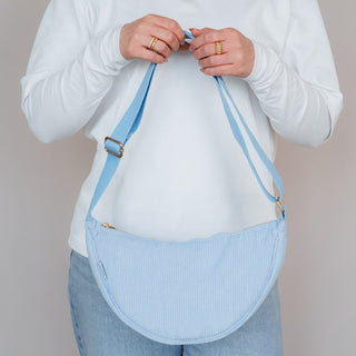 Sac bandoulière en velours côtelé bleu clair