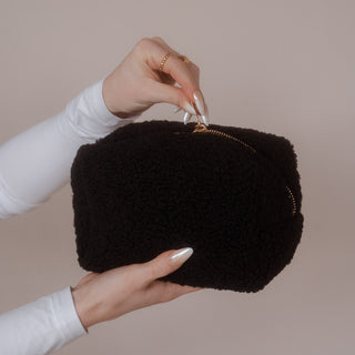 Trousse de toilette en polaire teddy